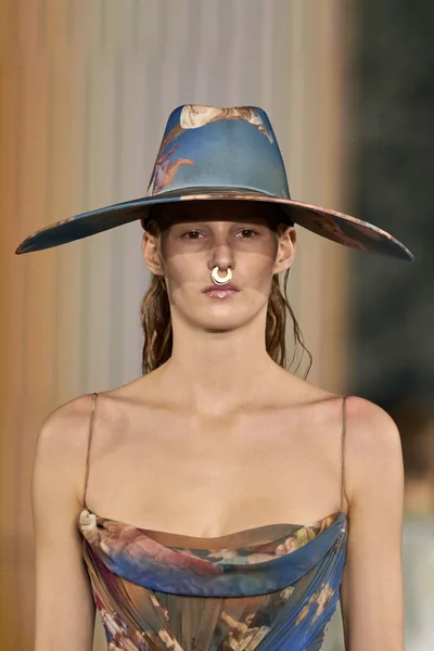 Look 192